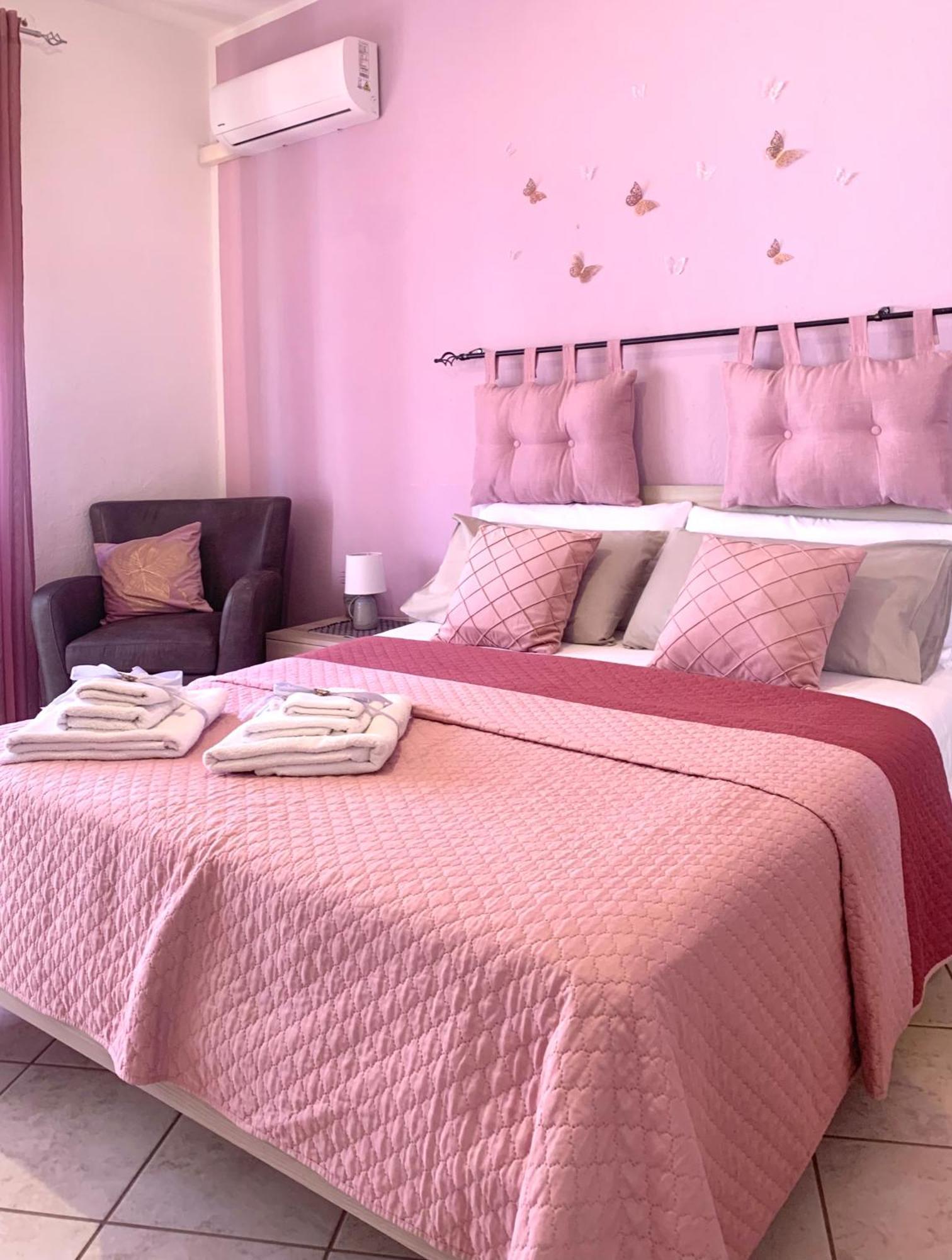 Butterfly House Villa วิลลาปุตซู ภายนอก รูปภาพ